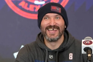 Точь-в-точь! Сибиряк потратил 150 тысяч рублей, чтобы повторить улыбку Овечкина