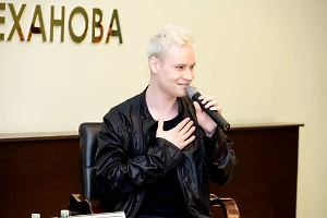 «Давайте отмечать громко»: Shaman выпустил новую патриотическую песню ко Дню России