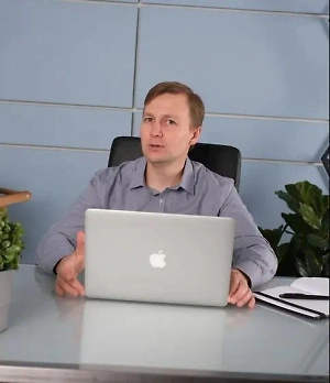 Даже обычный человек с такими показателями в знаке Льва остро нуждается в том, чтобы окружающие говорили ему, какой он молодец, какой он прекрасный и восхитительный. Это объясняет, почему Гитлер так любил выступления и почему даже сегодня люди способны отличить его экспрессивную манеру выступлений от других.