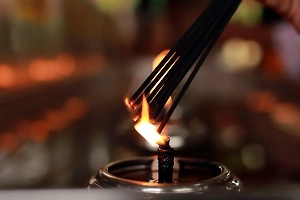 Стало известно, в какие российские регионы доставят Благодатный огонь
