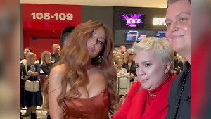 Анна Седокова впервые вышла в свет после трагической смерти мужа