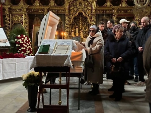 Гроб за 400 тысяч и церемониймейстер: Life.ru выяснил, сколько стоили похороны Паши Техника