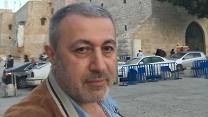 Прокурор попросил признать вину отца сестёр Хачатурян и закрыть дело из-за его смерти