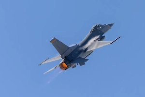 Румыния подняла истребители F-16 у границы с Украиной из-за приближения дронов