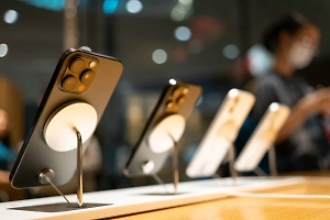 В России обрушились продажи смартфонов