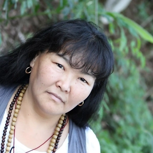 Он приехал с хитростью к Владимиру Путину. При этом он понимает, что не может принимать важные решения в одиночку, выступает в качестве посредника. Сами переговоры пройдут в хорошем ключе, дружелюбном. Самой напряжённой и натянутой станет центральная часть переговоров, которая продлится один час.