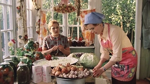 Тест: Шашлыки, грядки и природа — сможете узнать 5 фильмов СССР по кадру с дачей?