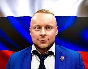 В настоящее время, когда российская автомобильная промышленность переживает новый этап развития, важно поддержать наших производителей и обеспечить им конкурентное преимущество. Это будет не только стимулировать наших спортсменов, но и способствовать продвижению отечественных автомобильных брендов. Вручение отечественных автомобилей также будет способствовать укреплению патриотических чувств и гордости за достижения нашей страны в спорте и промышленности.