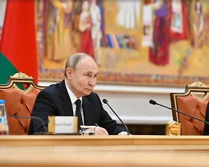 Путин призвал твёрдо отстаивать правду о победе в Великой Отечественной войне
