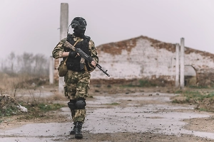 Боец ВС РФ отвлёк на себя и сбил беспилотник ВСУ, остановив атаку на «Нона-СВК»