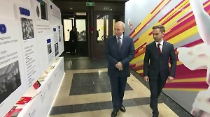 В музее Победы Путину рассказали об истории общества «Знание»