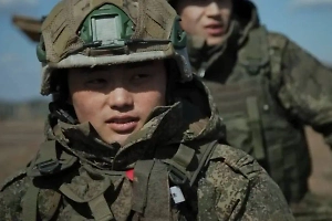 Ярко и патриотично: Появилось видео с поющими «Катюшу» солдатами из КНДР