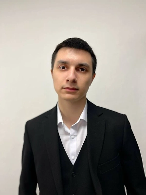 Если вы столкнулись с некачественно оказанной косметологической услугой, первое, что нужно сделать, — зафиксировать вред. Для этого необходимо сделать фотографии повреждений, сохранить все документы, включая договор, чеки и медицинскую карту. Также важно обратиться к независимому врачу для получения заключения о степени вреда, необходимом лечении и степени утраты трудоспособности — это будет ключевым доказательством