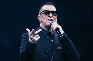 Буйнов пошутил, что жена оставила его без денег