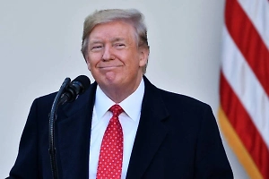 «Целуют меня в зад»: Трамп заявил, что страны молят его отменить высокие пошлины