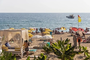 Российским туристам назвали оптимальные способы обменять валюту перед отпуском за границей