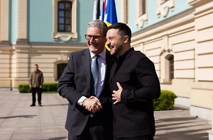 Украинцу предъявили обвинение в поджоге дома британского премьера Кира Стармера