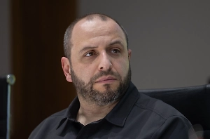 Умеров заявил, что Россия и Украина заморозили переговоры о завершении конфликта