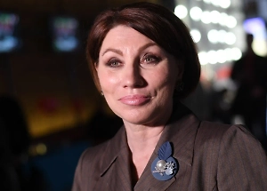 Я всегда сравниваю семью с государством. Государство — это семейство семей. А сама семья — это маленькое государство, потому что там действуют точно такие же законы социума. Так вот, мудрецы говорят, что государство разрушается изнутри, а внешние враги их только добивают. Измена — это фактор, который добивает государство. Проблема создаётся внутри, а сама измена просто уже это выявляет.