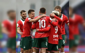  «Факел» вылетел из Премьер-лиги после поражения от «Локомотива»