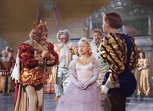 Тест: Дети СССР отгадают все экранизации сказок Шарля Перро, поколение альфа не наберёт и 2/6
