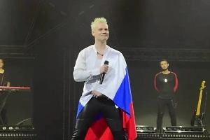 «Первая любовь»: Shaman выпустил новый трек ко дню последнего звонка
