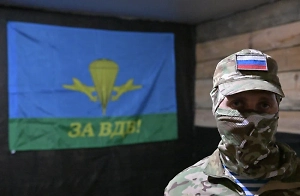 Хозяином авто, под которым нашли подозрительную коробку, оказался офицер ВДВ