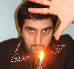 Николай Чудотворец в эзотерике считается хранителем путей — как физических, так и жизненных. Поэтому я советую: начните утро с того, чтобы поставить свечу у окна — это призыв к светлым силам в дорогу. Закопайте у дерева три монеты и прошепчите желание — это активирует энергию изобилия. Сожгите старую записку с обидами — освободите место для новых дорог. 