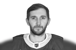 В Магнитогорске хоккеист отвёз детей в школу и умер в машине на 34-м году жизни