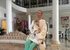 Волочкова перед свадьбой дочки тайно продала «‎хоромы императрицы» из-за финансовых проблем