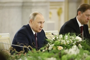 Путин лично вручил премию «Служение» главе сельсовета в Курской области