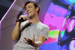 Икона от поклонников Шатунова украсила собор в Петербурге