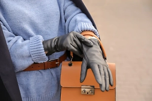 «Модно, но однообразно»: Стилист оценила гардероб и образы россиянок
