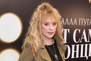 Пугачёва зарабатывает на «Старинных часах» при помощи россиян по 28 млн в год