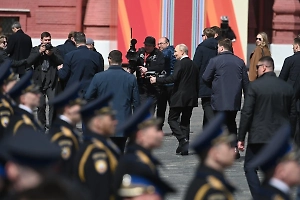 Путин одним лаконичным жестом оценил Парад Победы