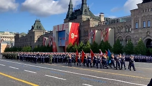 Десант поёт Газманова: В Москве проходят последние приготовления перед началом Парада Победы