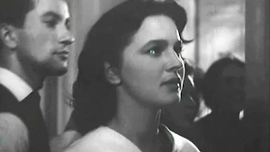 Сгоревшая на съёмках 21-летняя актриса «Цветка на камне» ждала ребёнка