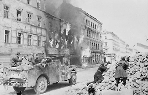 Историки напомнили, как Жуков обставил Черчилля, готовившего нападение на СССР после ВОВ