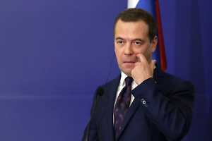 Медведев поддержал призыв Маска к ликвидации ЕС