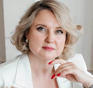 Когда вокруг все кричат про «успешный успех», мы получаем завышенные ожидания у молодёжи. Это вызывает разочарование, упадок и даже может приводить к тревожным расстройствам. 