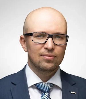 Когда человек уходит с работы без резюме и стратегии, это часто не инфантилизм, а крик: «Я больше не могу быть винтиком!» Экзистенциальная фрустрация тревожит не только начинающих специалистов, но уходят именно они.