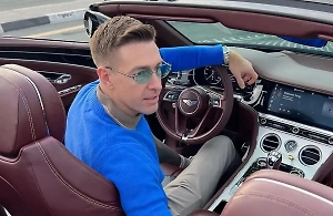 Психотерапевт рассказал о техниках, которым обучал Лесли своих ручных «жопохватов»