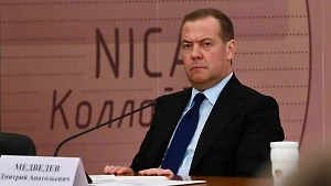 Медведев заявил, что Иран не отступит от ядерной программы
