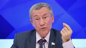 На самом деле из информации СВР явствует, что это не прямая поставка, а поставка через натовские государства. Хотя в этом же сообщении сказано, что сербы не могли не знать о том, кому в конечном счёте адресована эта продукция. Речь идёт, вообще-то говоря, о боеприпасах.