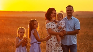 День семьи, любви и верности 2025: как провести праздник и куда можно сходить 8 июля