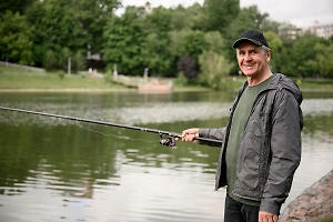 Рыбалка, йога и стрельба из лука. Чем занимаются столичные пенсионеры