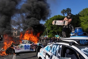 Лос-Анджелес в осаде: Протесты, морпехи и угроза гражданской войны в США