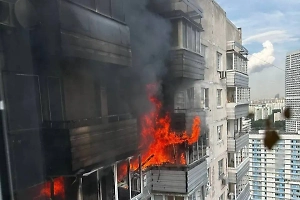 Два человека пострадали при пожаре в многоэтажке в Северном Чертанове