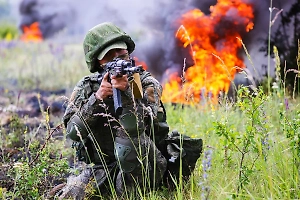 Новости СВО. ВС РФ приближаются к Константиновке, Зеленский хочет бить вглубь России, Трамп ждёт наступления ВСУ, 19 июля