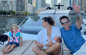 Влад Топалов задумался о вазэктомии после третьей беременности Регины Тодоренко